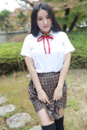 绿帽男带娇妻spa播放