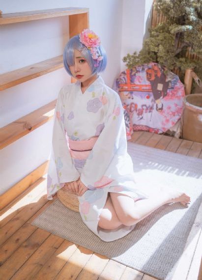 美丽的小蜜桃2
