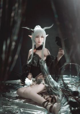 丰满的继母伦理中文字幕
