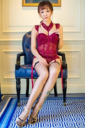 年轻貌美的后妈3