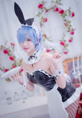 少年白马